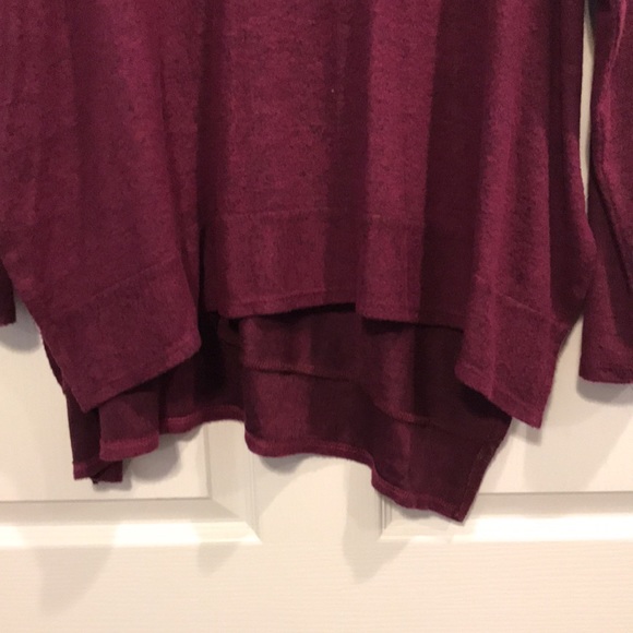 Burgundy sweater, one size fits all, drapes very nicely - Picture 2 of 3